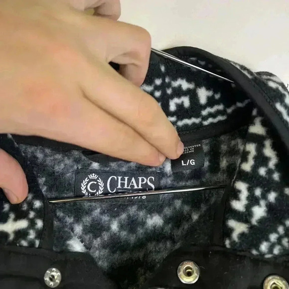 Chaps Colorful Winter Fleece Jacket Black and White Pattern - Picture 3 of 5